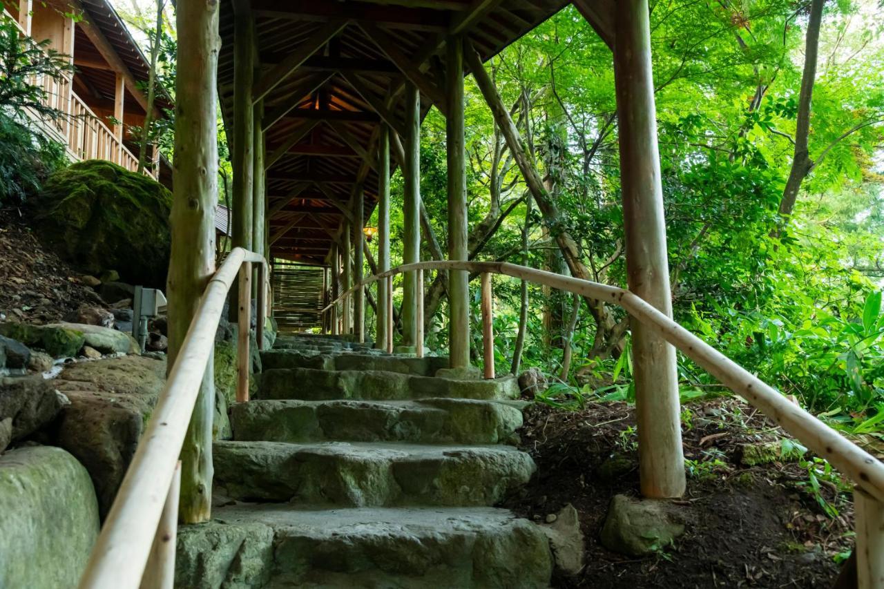 Yamanaka Onsen Hanatsubaki Кага Экстерьер фото