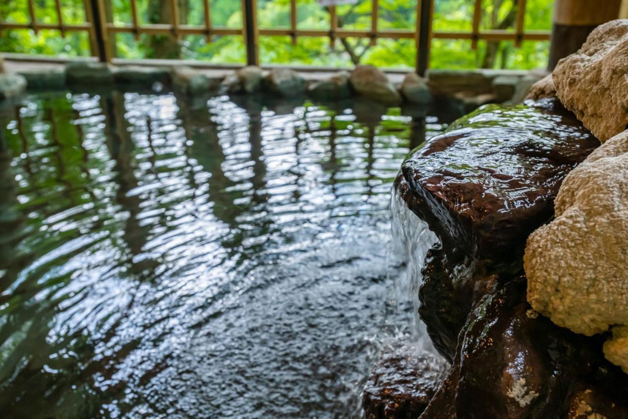 Yamanaka Onsen Hanatsubaki Кага Экстерьер фото
